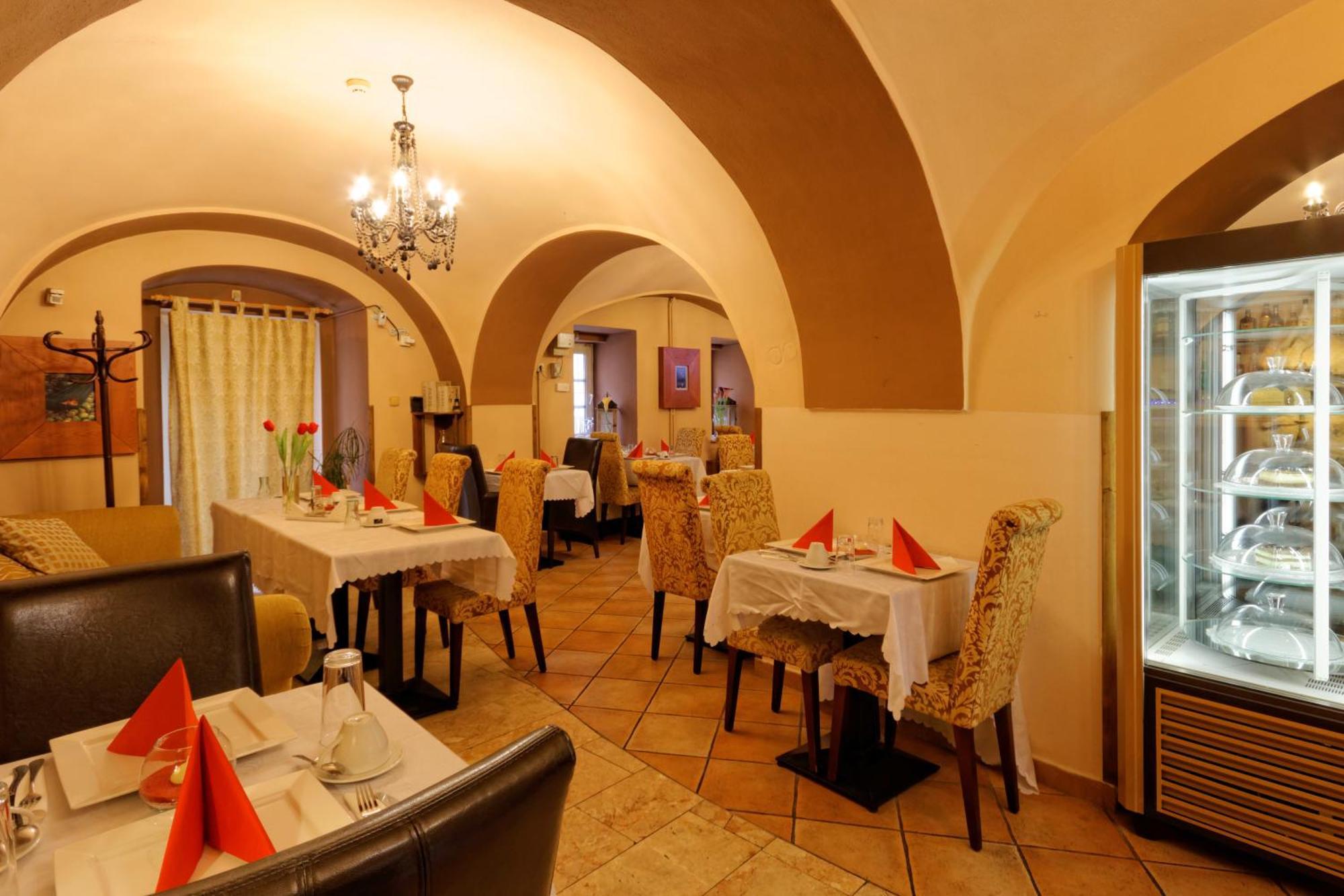 Enjoy Inn بلزن المظهر الخارجي الصورة