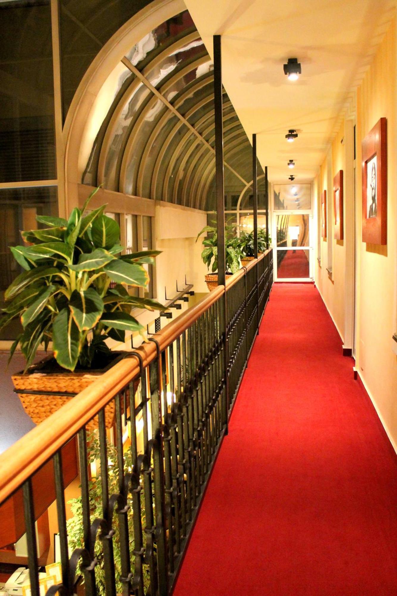 Enjoy Inn بلزن المظهر الخارجي الصورة
