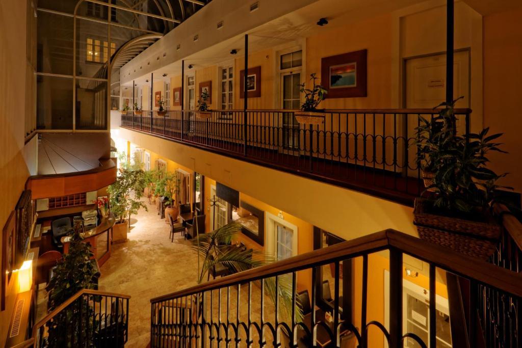 Enjoy Inn بلزن المظهر الخارجي الصورة