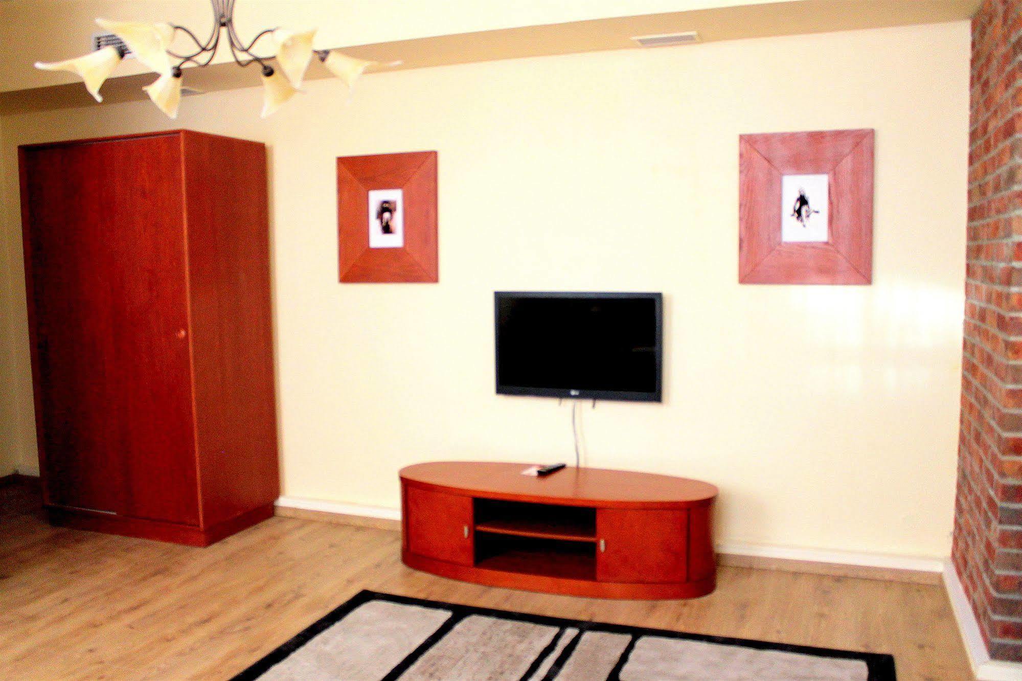 Enjoy Inn بلزن المظهر الخارجي الصورة
