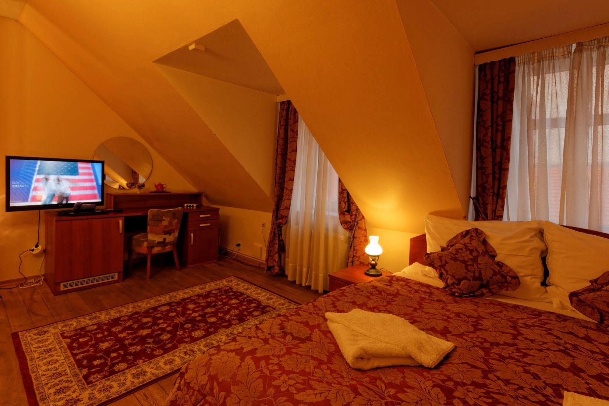 Enjoy Inn بلزن المظهر الخارجي الصورة