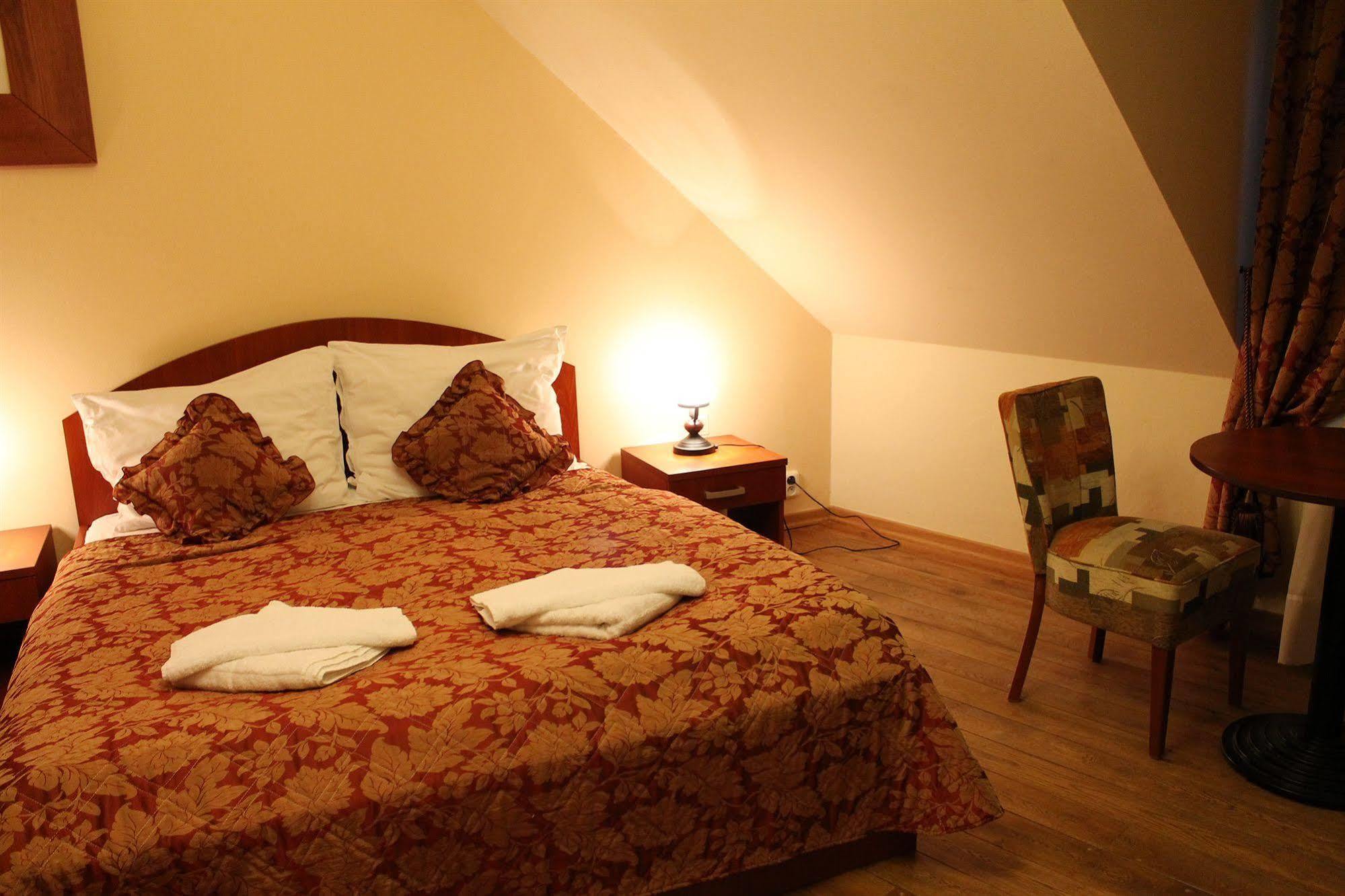 Enjoy Inn بلزن المظهر الخارجي الصورة
